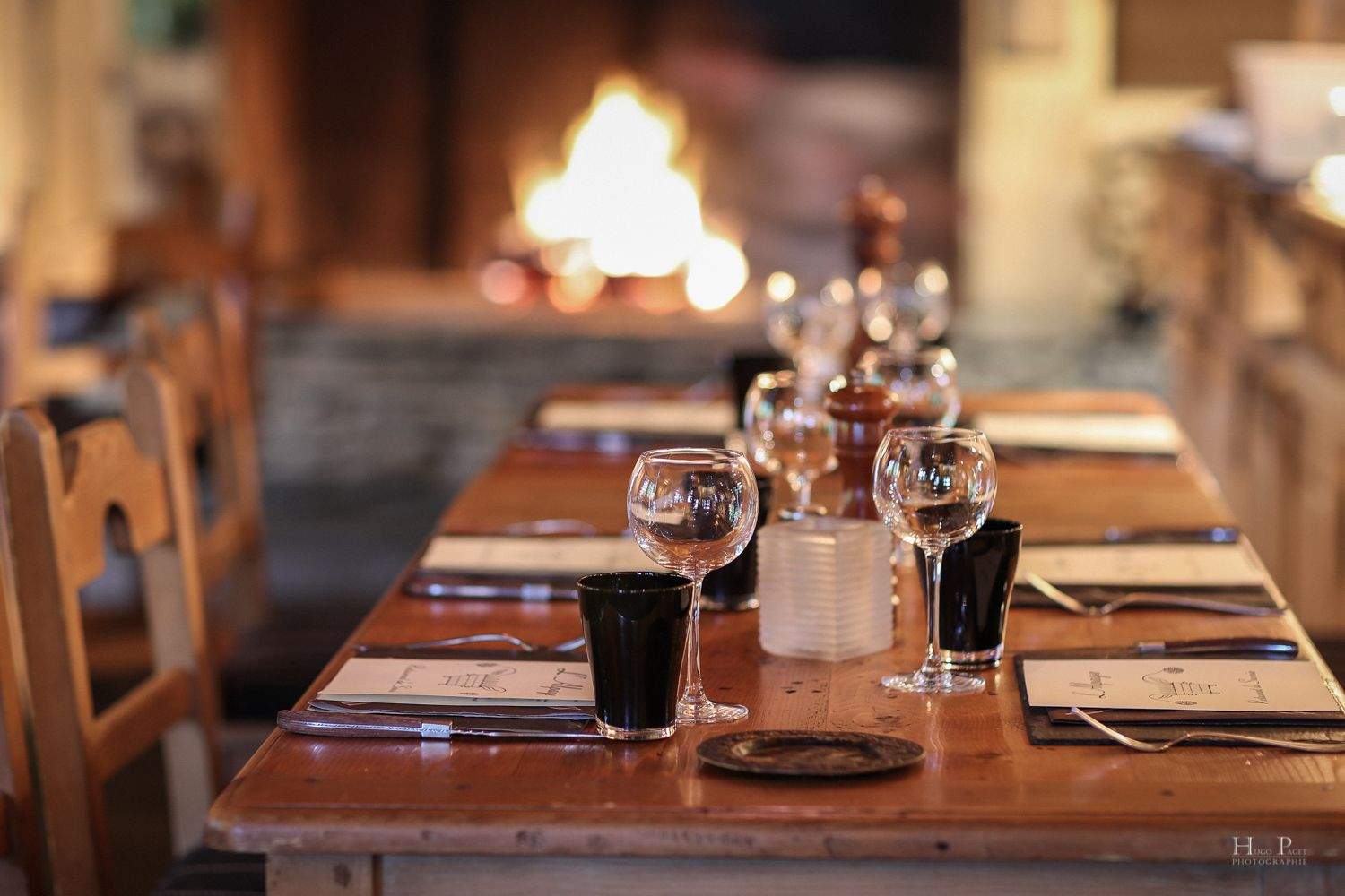 l-alpage-restaurant-fer-a-cheval-table